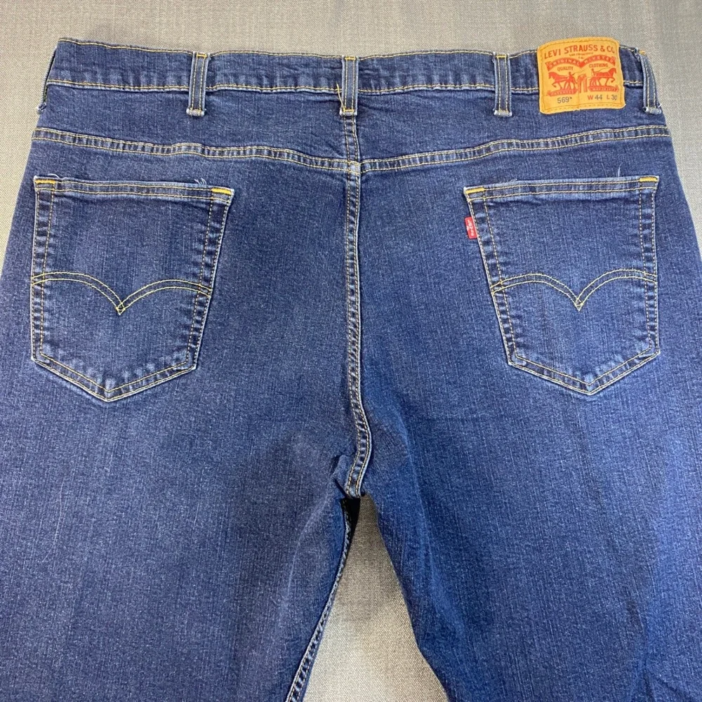 Levi's 569 Jeans Straight Loose‎ Men's Size 44x30 Blue (Measures 42x27)